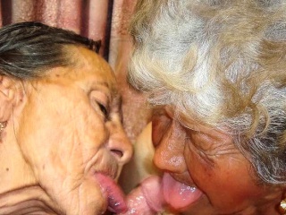 OmaGeiL crude Granny Blowjob increased by sizzling Pictures