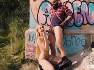 (helena Valentine, Miguel Zayas) - Mountain Man Gets To Fuck With Horny Tourist In The Wild Outdoors Full