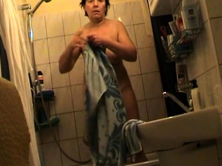 Czech Milf Jindriska Fully Nude In Bathroom (720)