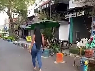 Eliza edecan que nalgotas