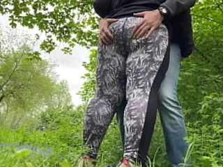Felt my mother in law&#039_s camel toe in leggings while she was making me cum