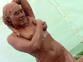 Country Mud Amy