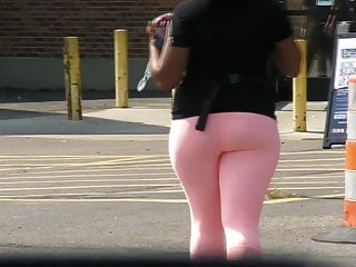 Fat booty going shopping