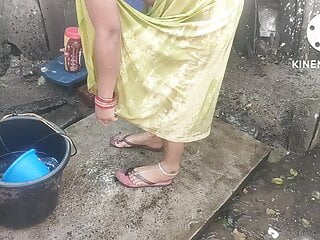 Anita yadav bathing before oil massage