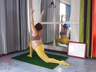 Regina Noir. Yoga in yellow tights doing yoga in the gym. A girl without panties is doing yoga. Cam 2