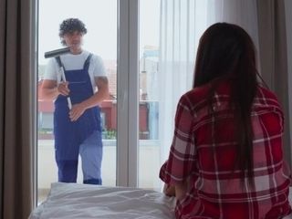 'Busty hot MILF seduced window cleaner to fuck her'