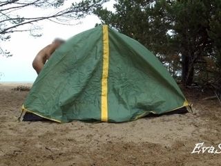 'How to set up a tent on the beach naked. Video tutorial.'