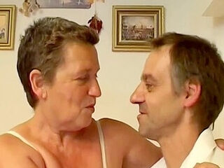 Amateur Family Fuck Between Step Brothers Even With Toys She Very Mature Loves Cocks And Enjoy
